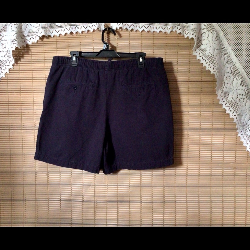Lands End shorts, inner tie, outer button & zipper - Picture 9 of 14